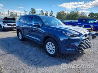 Czwarte zdjęcie samochodu z boku: 2024 TOYOTA GRAND HIGHLANDER XLE VIN:5TDAAAB58RS051708 - miniatura