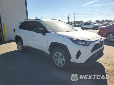 Czwarte zdjęcie samochodu z boku: 2019 TOYOTA RAV4 LE VIN:2T3H1RFV4KW033511 - miniatura
