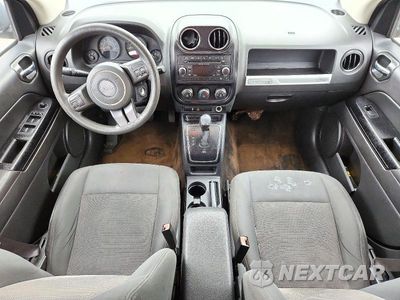 Zdjęcie 8 z 13 samochodu: 2016 JEEP COMPASS SPORT VIN:1C4NJCBA2GD611354 - miniatura