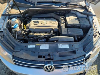 Zdjęcie 11 z 12 samochodu: 2014 VOLKSWAGEN EOS KOMFORT VIN:WVWBW8AH6EV000881 - miniatura