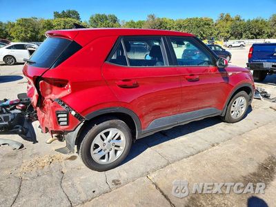 Trzecie zdjęcie samochodu z tyłu: 2022 HYUNDAI VENUE SE VIN:KMHRB8A3XNU197540 - miniatura