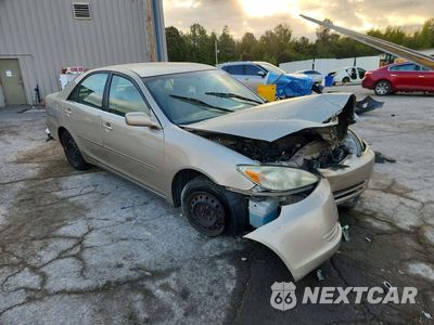 Czwarte zdjęcie samochodu z boku: 2004 TOYOTA CAMRY VIN:4T1BE32KX4U834152 - miniatura
