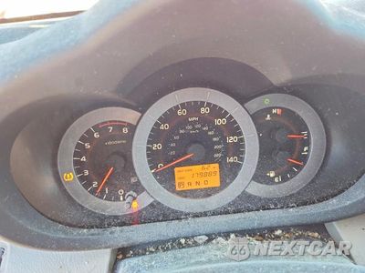 Zdjęcie 9 z 13 samochodu: 2006 TOYOTA RAV4 BASE VIN:JTMBD33V565019662 - miniatura