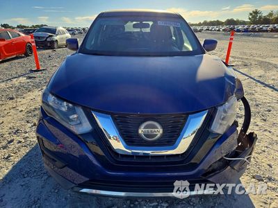Piąte zdjęcie samochodu w środku: 2018 NISSAN ROGUE S VIN:KNMAT2MT2JP602578 - miniatura