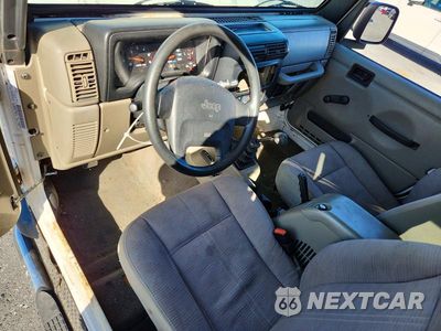 Zdjęcie 8 z 12 samochodu: 2004 JEEP WRANGLER / TJ SE VIN:1J4FA29114P722583 - miniatura