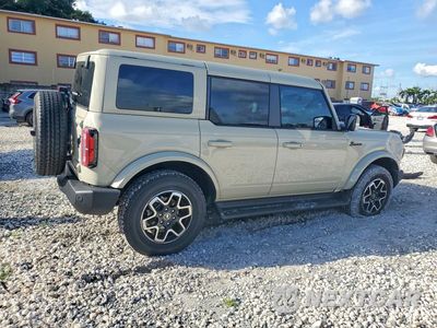 Trzecie zdjęcie samochodu z tyłu: 2025 FORD BRONCO OUTER BANKS VIN:1FMEE8BP8SLB71186 - miniatura