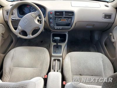 Zdjęcie 8 z 12 samochodu: 2000 HONDA CIVIC BASE VIN:2HGEJ6611YH597366 - miniatura