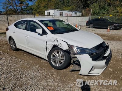 Czwarte zdjęcie samochodu z boku: 2019 HYUNDAI ELANTRA SEL VIN:5NPD84LF7KH428252 - miniatura