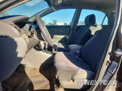 Zdjęcie 7 z 12 samochodu: 2006 TOYOTA COROLLA CE VIN:1NXBR32E96Z726378 - miniatura