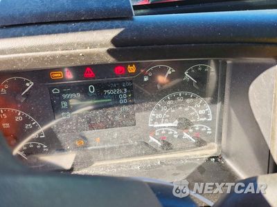 Zdjęcie 9 z 14 samochodu: 2020 VOLVO VNL SEMI TRUCK VIN:4V4NC9EH2LN216721 - miniatura