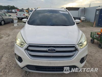 Piąte zdjęcie samochodu w środku: 2017 FORD ESCAPE TITANIUM VIN:1FMCU0J94HUA45750 - miniatura