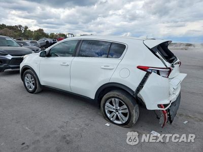 Trzecie zdjęcie samochodu z tyłu: 2018 KIA SPORTAGE LX VIN:KNDPMCAC4J7488729 - miniatura
