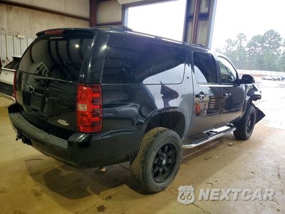 Trzecie zdjęcie samochodu z tyłu: 2013 CHEVROLET SUBURBAN K1500 LT VIN:1GNSKJE71DR135169 - miniatura