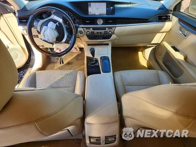 Zdjęcie 8 z 12 samochodu: 2013 LEXUS ES 350 VIN:JTHBK1GG5D2028414 - miniatura