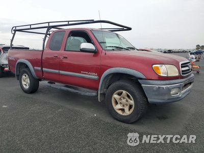Czwarte zdjęcie samochodu z boku: 2000 TOYOTA TUNDRA SR5 VIN:5TBBT4415YS035743 - miniatura