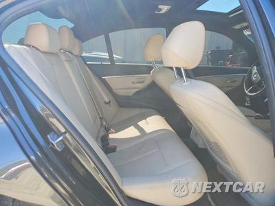 Zdjęcie 10 z 12 samochodu: 2017 BMW 330 XI VIN:WBA8D9G3XHNU65070 - miniatura