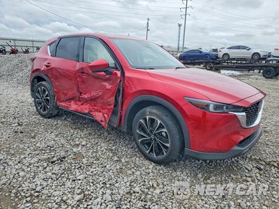 Czwarte zdjęcie samochodu z boku: 2022 MAZDA CX-5 PREMIUM PLUS VIN:JM3KFBEM4N1598021 - miniatura