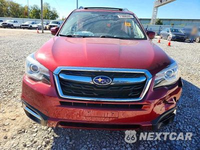 Piąte zdjęcie samochodu w środku: 2018 SUBARU FORESTER 2.5I TOURING VIN:JF2SJAWC2JH542203 - miniatura