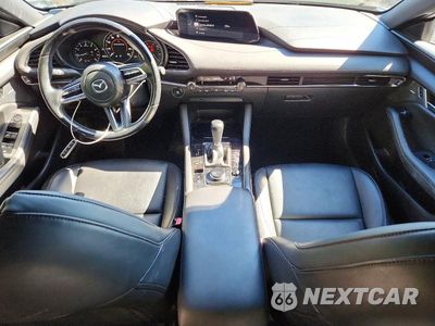 Zdjęcie 8 z 12 samochodu: 2019 MAZDA 3 PREFERRED VIN:JM1BPAMM3K1118077 - miniatura
