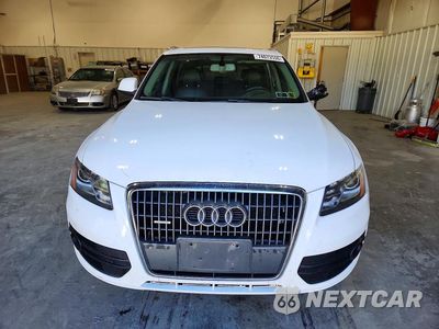 Piąte zdjęcie samochodu w środku: 2011 AUDI Q5 PREMIUM PLUS VIN:WA1LFAFP8BA057821 - miniatura