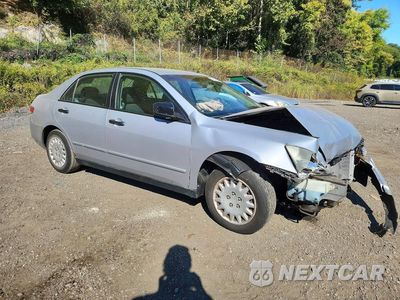Czwarte zdjęcie samochodu z boku: 2003 HONDA ACCORD DX VIN:1HGCM56113A106990 - miniatura
