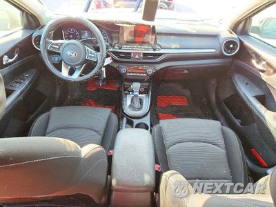Zdjęcie 8 z 12 samochodu: 2019 KIA FORTE S VIN:3KPF34AD5KE033709 - miniatura