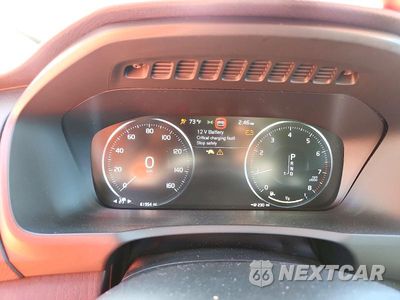 Zdjęcie 9 z 13 samochodu: 2020 VOLVO XC90 T5 MOMENTUM VIN:YV4102PK0L1531363 - miniatura