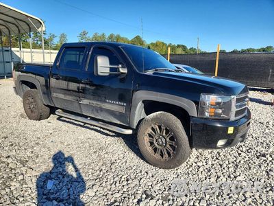Czwarte zdjęcie samochodu z boku: 2011 CHEVROLET SILVERADO K1500 LTZ VIN:3GCUKTE20BG391169 - miniatura