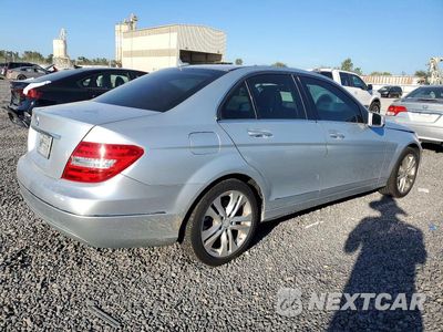 Trzecie zdjęcie samochodu z tyłu: 2014 MERCEDES-BENZ C 250 VIN:WDDGF4HB1EG249924 - miniatura