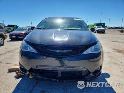 Piąte zdjęcie samochodu w środku: 2019 CHRYSLER PACIFICA TOURING PLUS VIN:2C4RC1FGXKR633400 - miniatura