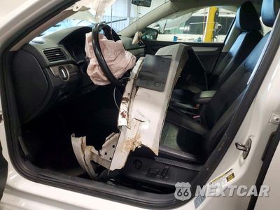 Zdjęcie 7 z 13 samochodu: 2014 VOLKSWAGEN PASSAT S VIN:1VWAT7A32EC097833 - miniatura