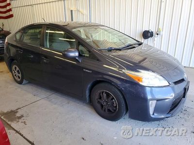 Czwarte zdjęcie samochodu z boku: 2014 TOYOTA PRIUS THREE VIN:JTDKN3DU9E1783345 - miniatura