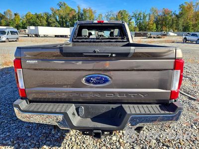 Zdjęcie 6 z 13 samochodu: 2019 FORD F350 SUPER DUTY VIN:1FT8W3DTXKEE11273 - miniatura