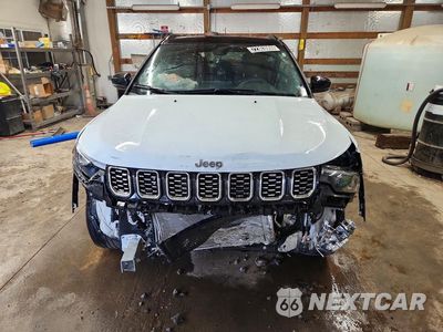 Piąte zdjęcie samochodu w środku: 2025 JEEP COMPASS LIMITED VIN:3C4NJDCN0ST604302 - miniatura