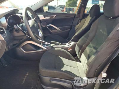 Zdjęcie 7 z 13 samochodu: 2016 HYUNDAI VELOSTER BASE VIN:KMHTC6AD7GU298702 - miniatura