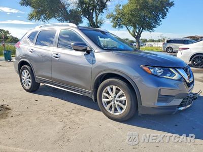 Czwarte zdjęcie samochodu z boku: 2020 NISSAN ROGUE SV VIN:JN8AT2MT6LW015894 - miniatura