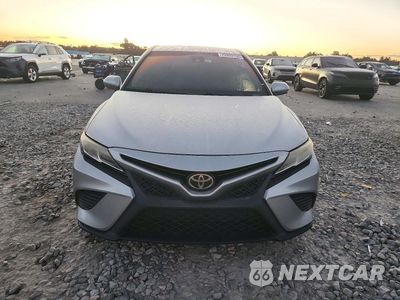 Piąte zdjęcie samochodu w środku: 2018 TOYOTA CAMRY SE VIN:4T1B11HK3JU038359 - miniatura