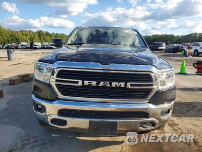 Piąte zdjęcie samochodu w środku: 2019 RAM 1500 BIG HORN/LONE STAR VIN:1C6SRFFT7KN782930 - miniatura