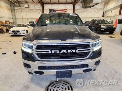Piąte zdjęcie samochodu w środku: 2019 RAM 1500 BIG HORN/LONE STAR VIN:1C6SRFFTXKN843106 - miniatura