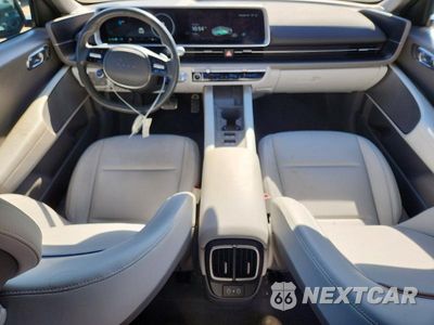 Zdjęcie 8 z 12 samochodu: 2023 HYUNDAI IONIQ 6 LIMITED VIN:KMHM54AA4PA040017 - miniatura