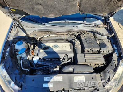 Zdjęcie 12 z 13 samochodu: 2012 VOLKSWAGEN GTI VIN:WVWGV7AJ9CW020037 - miniatura