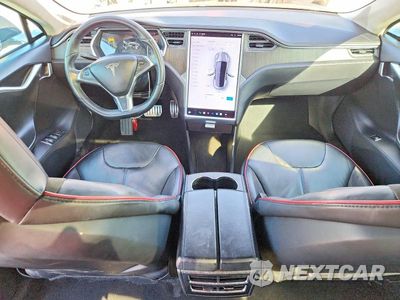 Zdjęcie 8 z 12 samochodu: 2013 TESLA MODEL S VIN:5YJSA1DP5DFP10571 - miniatura