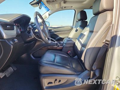 Zdjęcie 7 z 13 samochodu: 2019 CHEVROLET TAHOE C1500 LT VIN:1GNSCBKC8KR349304 - miniatura