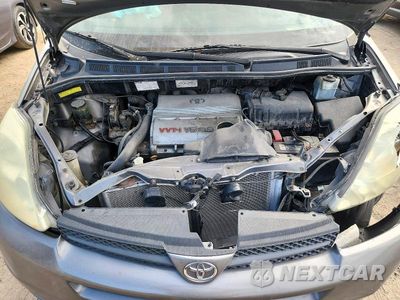 Zdjęcie 12 z 13 samochodu: 2004 TOYOTA SIENNA LE 8 PASSENGER VIN:5TDZA23C14S211362 - miniatura