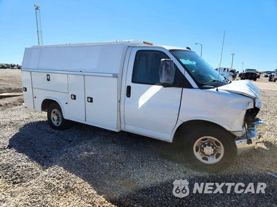 Czwarte zdjęcie samochodu z boku: 2017 CHEVROLET EXPRESS G3500 VIN:1GB0GRFG2H1132529 - miniatura