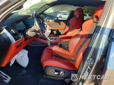 Zdjęcie 7 z 13 samochodu: 2021 BMW X5 M VIN:5YMJU0C03M9F10309 - miniatura