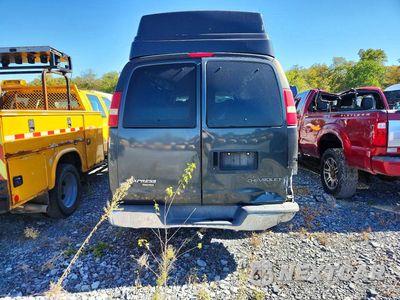 Zdjęcie 6 z 13 samochodu: 2004 CHEVROLET EXPRESS G3500 VIN:1GBHG39UX41242496 - miniatura