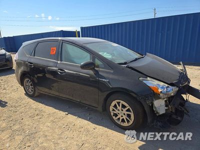 Czwarte zdjęcie samochodu z boku: 2015 TOYOTA PRIUS V THREE VIN:JTDZN3EU8FJ018979 - miniatura