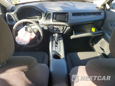 Zdjęcie 8 z 13 samochodu: 2018 HONDA HR-V LX VIN:3CZRU6H31JG725532 - miniatura