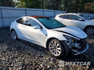 Czwarte zdjęcie samochodu z boku: 2018 TESLA MODEL 3 VIN:5YJ3E1EB5JF117767 - miniatura
